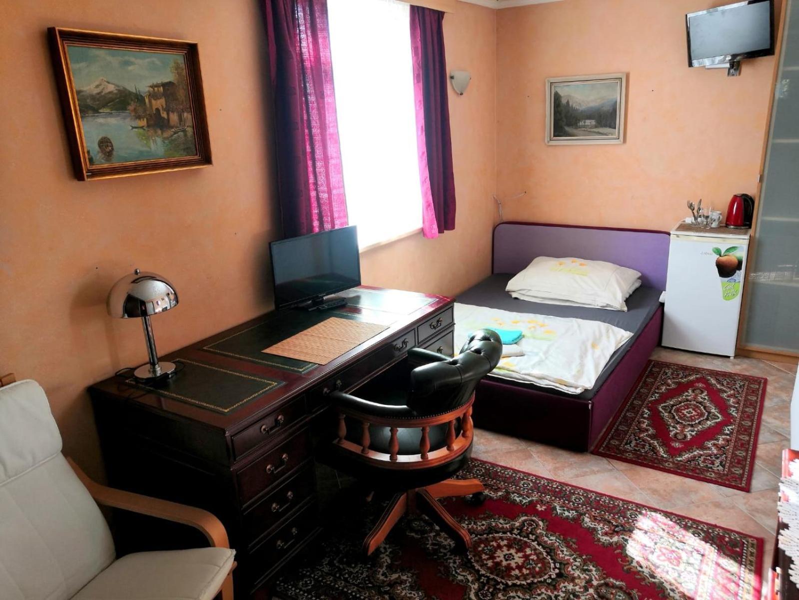 Villa Anastazis - Penzion Eden Карловы Вары Экстерьер фото