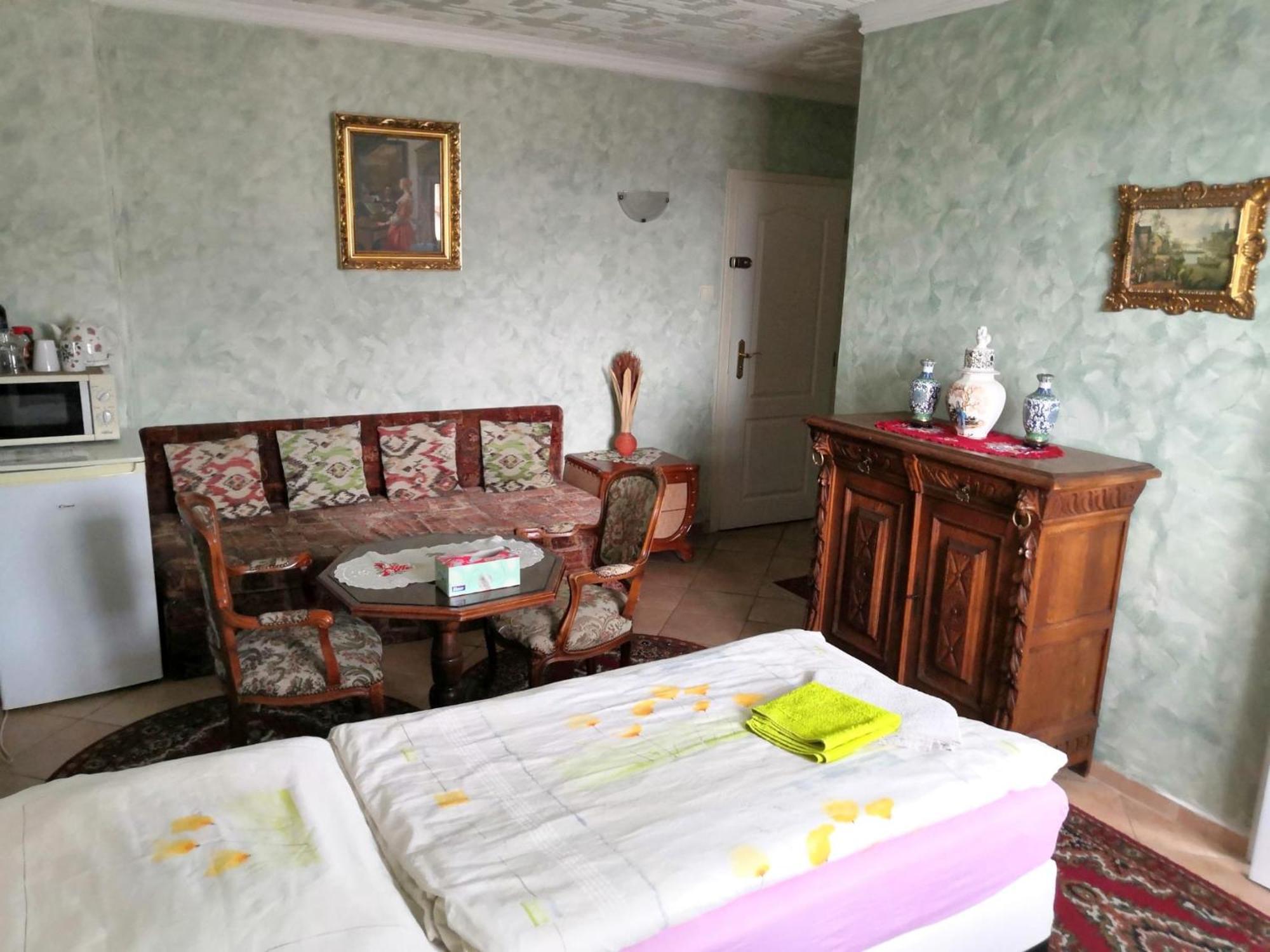 Villa Anastazis - Penzion Eden Карловы Вары Экстерьер фото