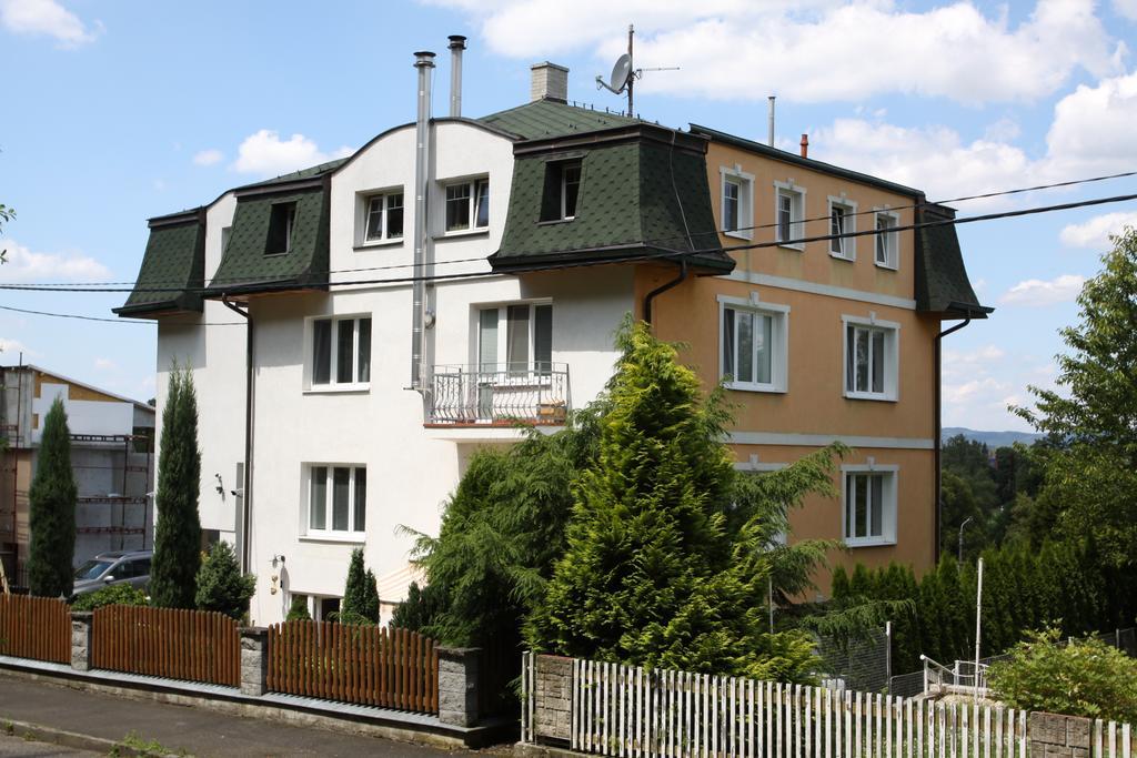 Villa Anastazis - Penzion Eden Карловы Вары Экстерьер фото