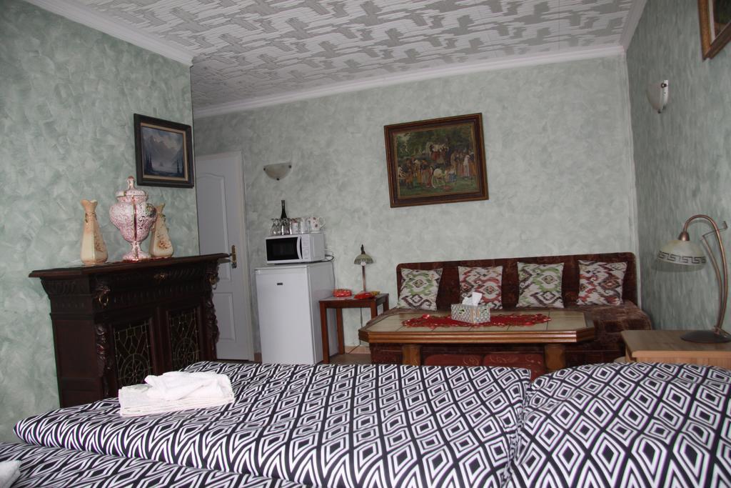 Villa Anastazis - Penzion Eden Карловы Вары Экстерьер фото